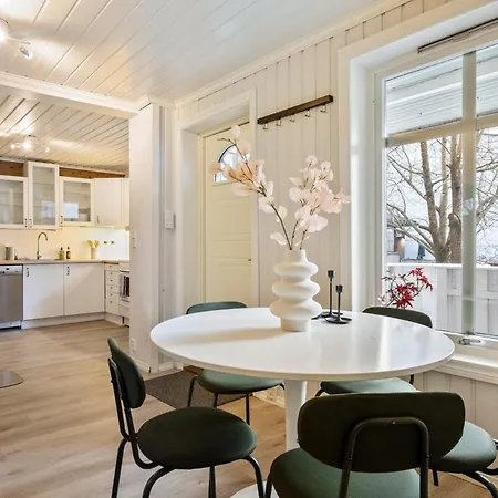 Apartment Cozy Hideaway With Private Balcony And Self Check In Bergen