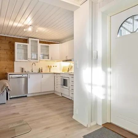 Cozy Hideaway With Private Balcony And Self Check In Apartment *