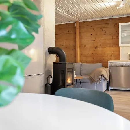 Cozy Hideaway With Private Balcony And Self Check In Διαμέρισμα *