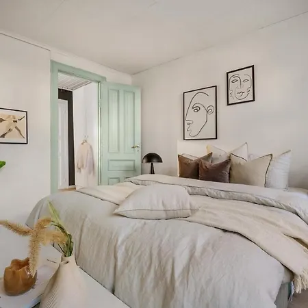 Cozy Hideaway With Private Balcony And Self Check In Appartement