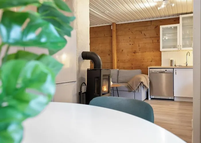 Cozy Hideaway With Private Balcony And Self Check In Daire *