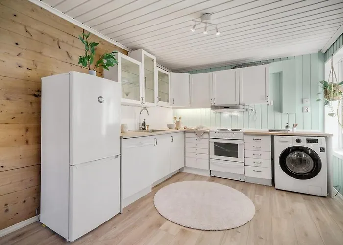 Cozy Hideaway With Private Balcony And Self Check In Апартаменты Берген