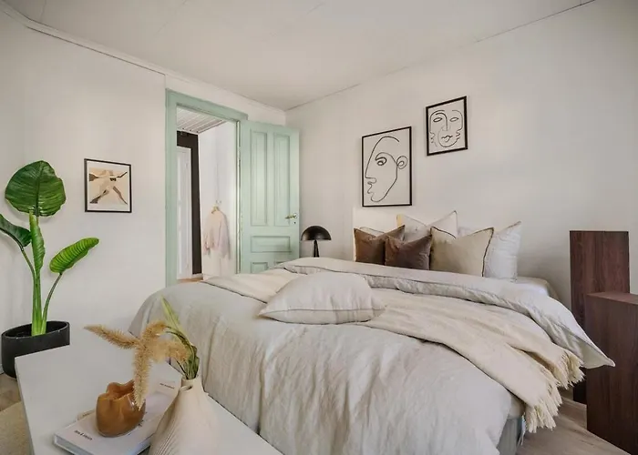 Cozy Hideaway With Private Balcony And Self Check In Апартаменты